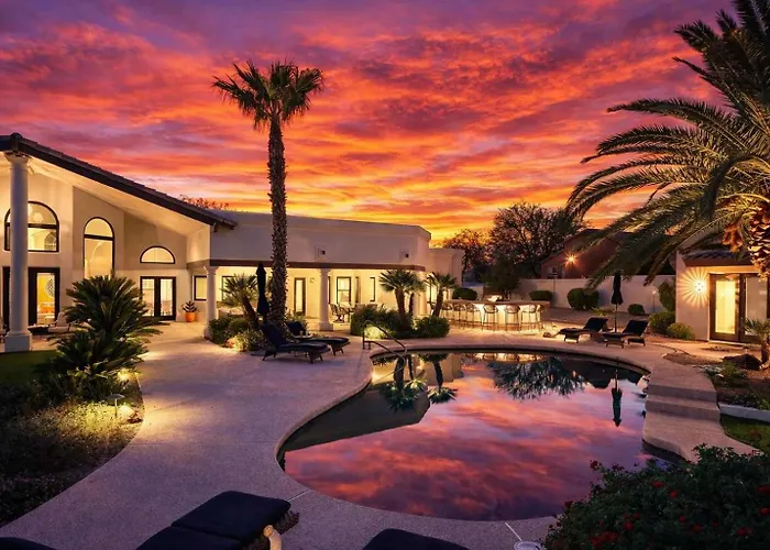Luxury Mountain Estate-pool-spa-bbq+bar-fire Pit Scottsdale